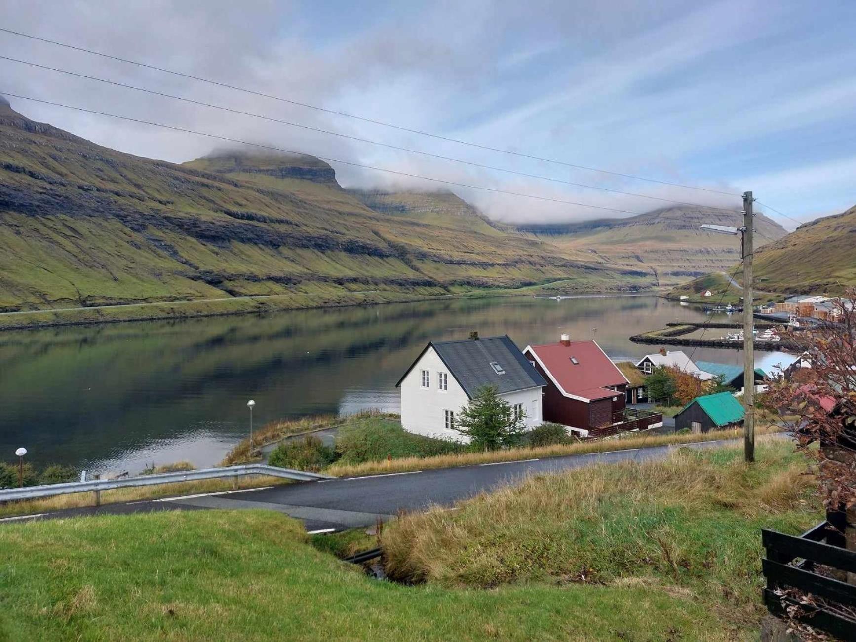 Fjord Guesthouse Funningsfjordur Extérieur photo